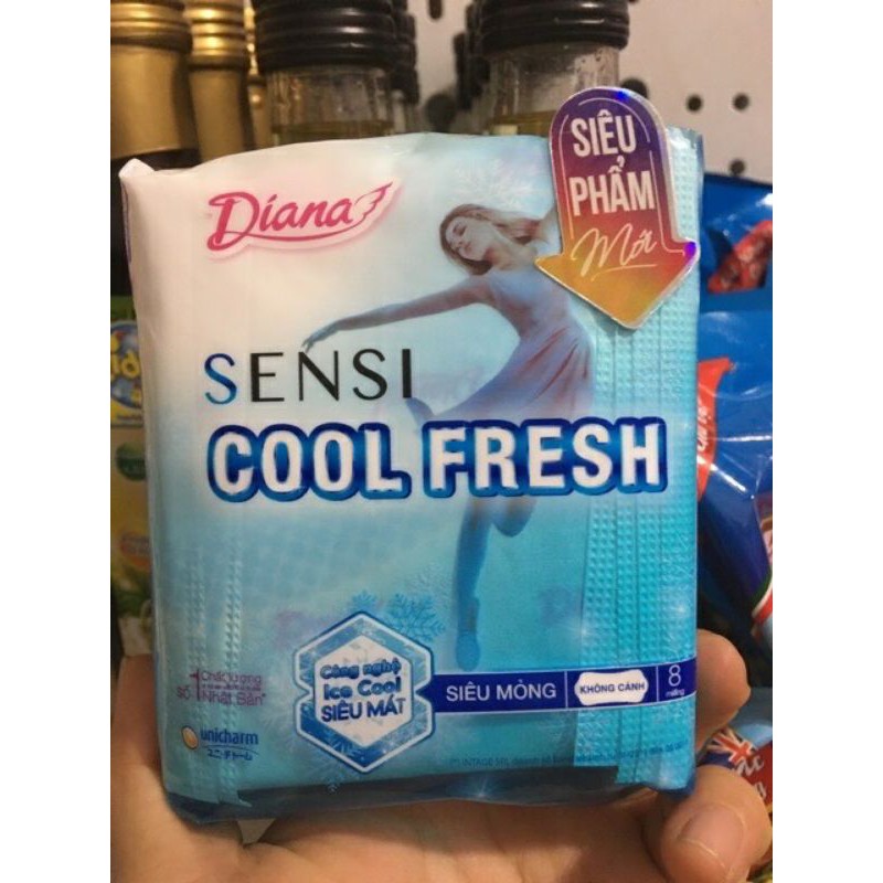 Băng Vệ Sinh Diana SENSI COOL FRESH 8 Miếng