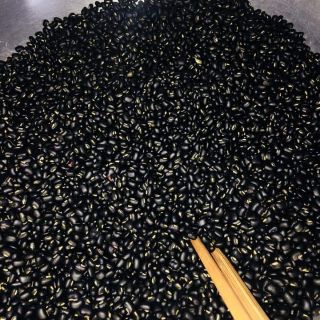 180k/2kg Đậu đen xanh lòng hạt nhỏ rang tay giá siêu rẻ