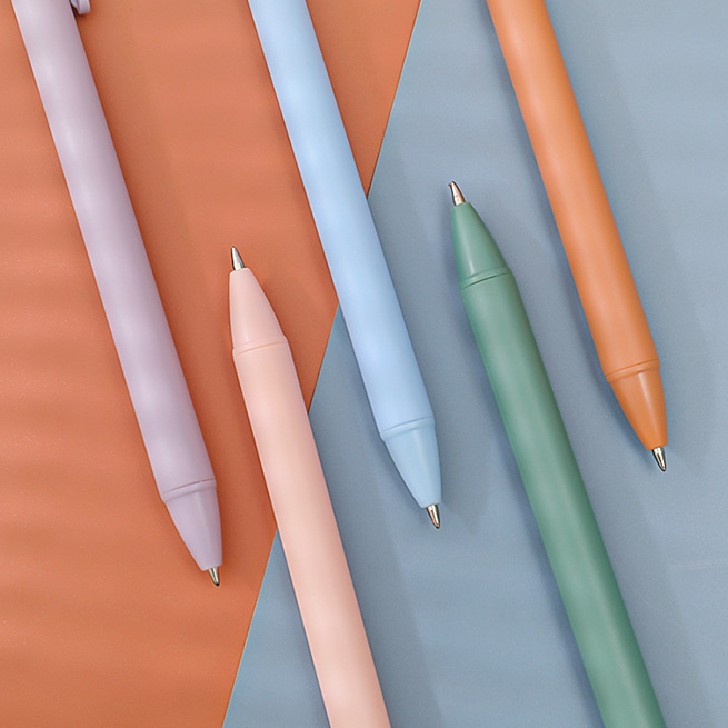 Bút mực gel thiết kế đơn giản tiện dụng cho học sinh/nhân viên văn phòng