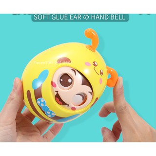 LẬT ĐẬT CHÚ ONG CHỚP MẮT ĐÁNG YÊU