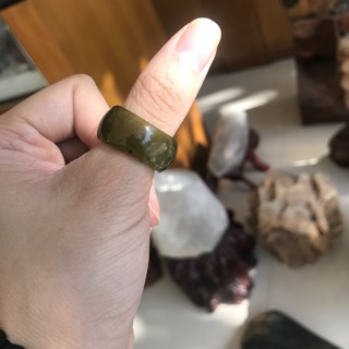 Nhẫn ngọc Serpentine