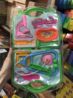 vỉ đồ chơi bác sĩ