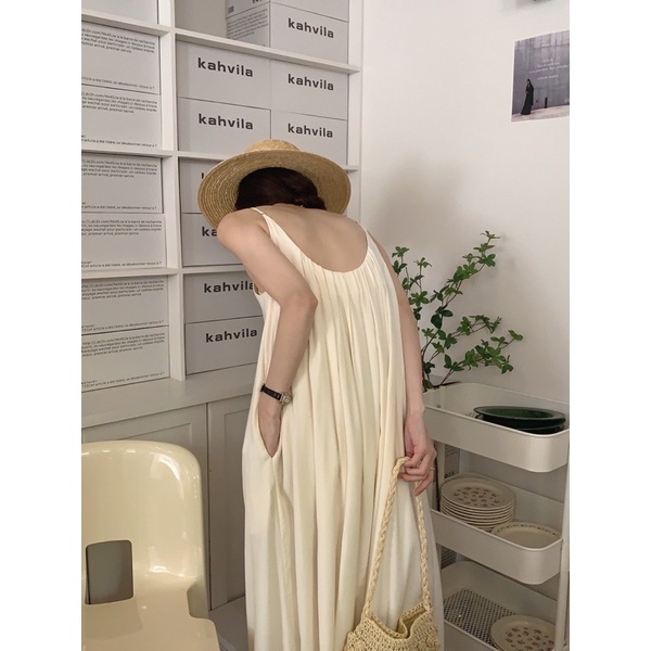 Đầm dây maxi hở lưng