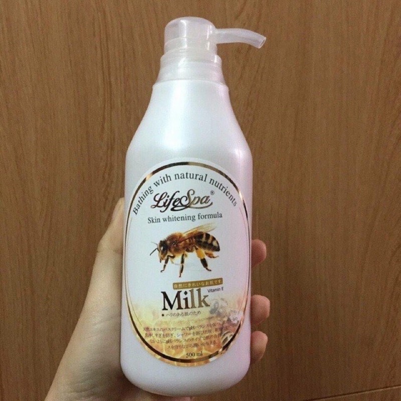 Sữa Tắm LifeSpa Milk 500ml của NHẬT .