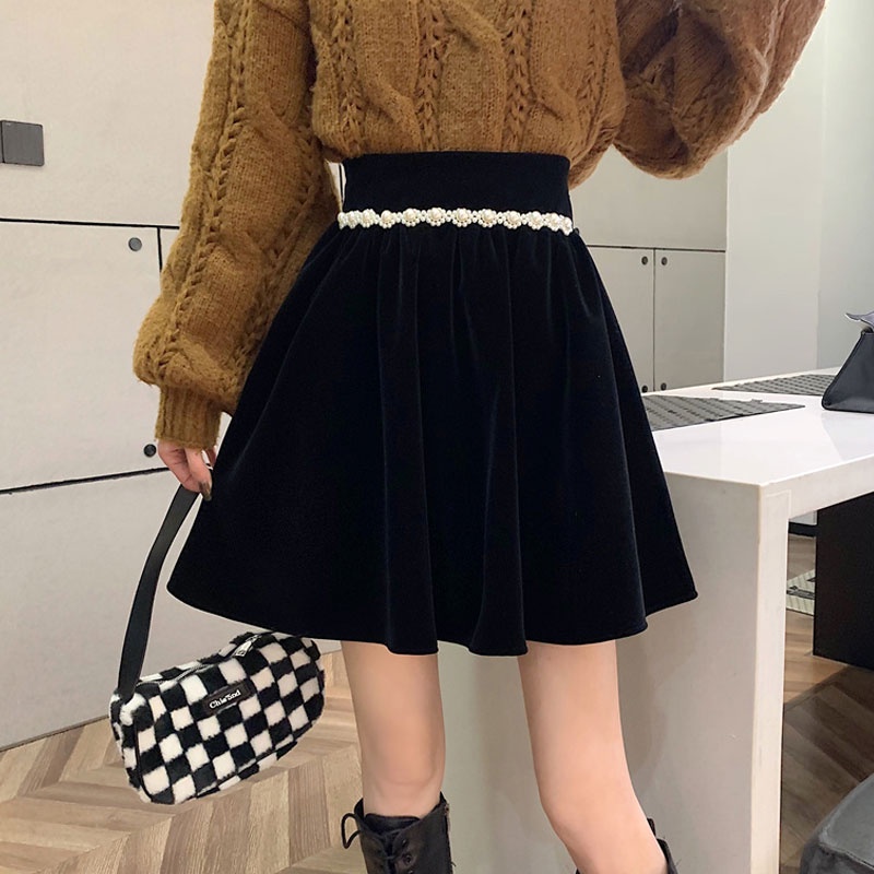 CHÂN VÁY NHUNG XÒE KOREA  MÃ 4587