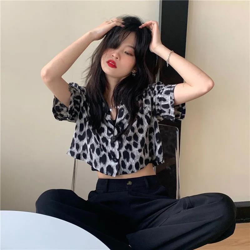 Áo Crop Top Tay Ngắn Họa Tiết Da Báo Cá Tính Cho Nữ