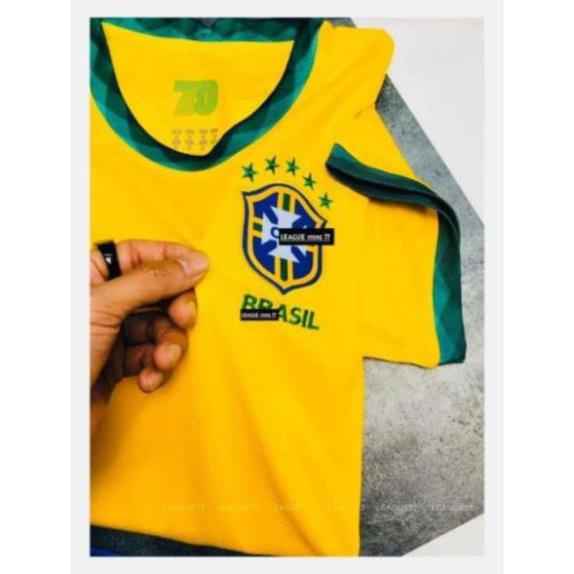 Bộ quần áo thể thao,áo bóng đá,đá banh đội tuyển Brazil vàng sân nhà 2021 - 2022 vải gai Thái,mềm,mịn,thấm hút mồ hôi.