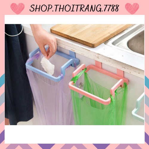 Giá treo khăn, túi nilong đựng rác hợp vệ sinh 1302 shop thời trang 7788