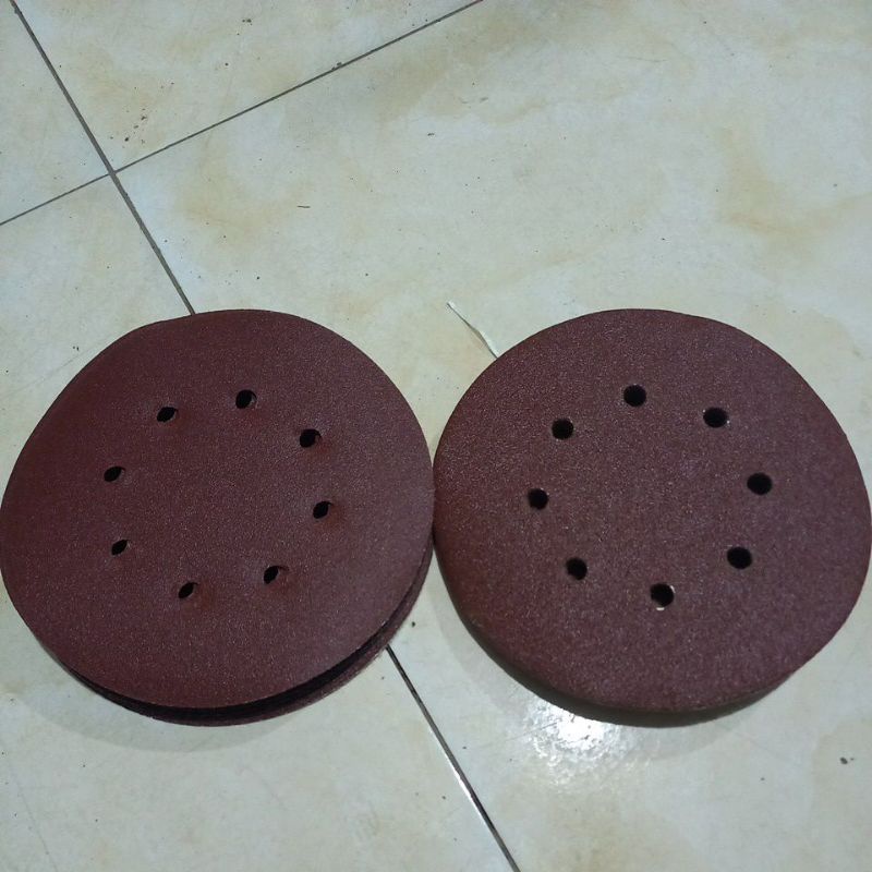 Giấy nhám,Giấy giáp tròn có lỗ loại mịn ( nhiều kích cỡ)