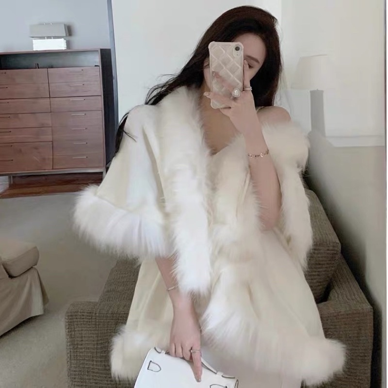 Váy áo khoác dạ len lông trắng ulzzang