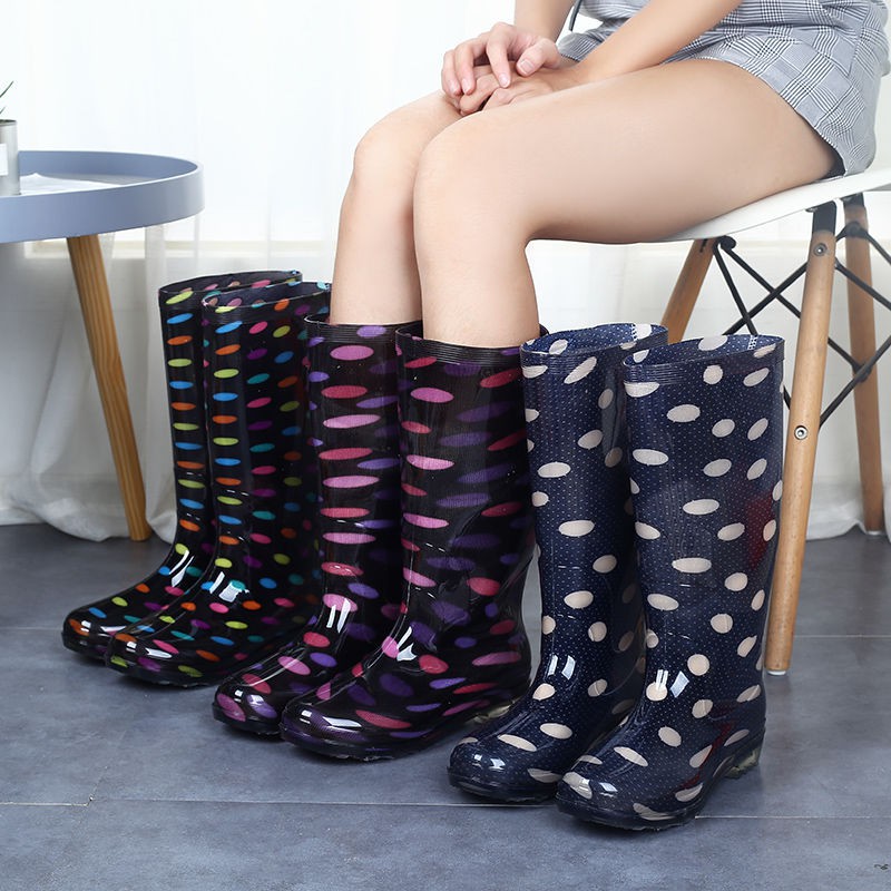 giá rẻNgười nổi tiếng trên Internetplus nhung cotton giày đi mưa chống thấm cao su overshoes ủng nước thời trang nữ