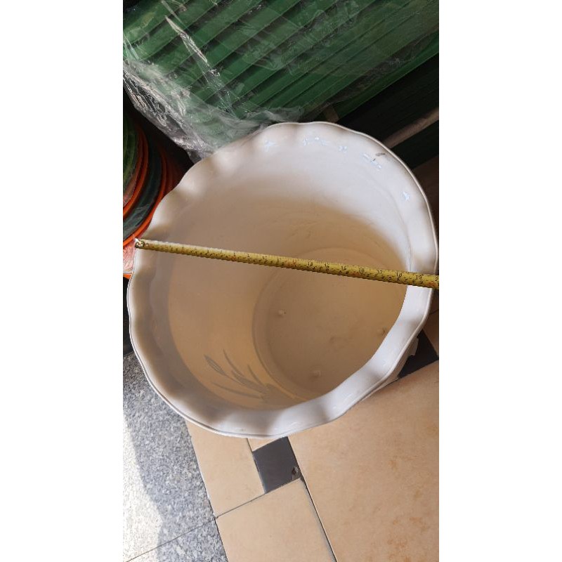 chậu nhựa trồng cây cỡ lớn 50x50cm in hoa lan nổi có 3 chân thoát nước tốt