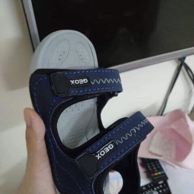 Xăng đan bé trai Geox