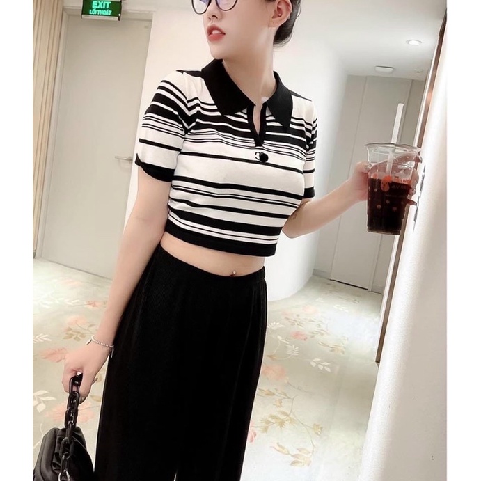 ÁO LEN KẺ CROPTOP CỔ ĐỨC MS10000