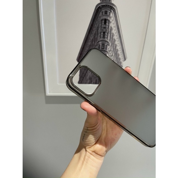 Ốp Lưng Nhám Iphone 14 Pro Max, 14 Pro,14 Plus, 13,13 Pro,13 Pro Max,12 Pro Max Chống Bám Vân Tay Chính Hãng LIKGUS