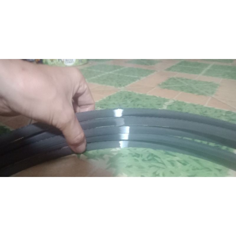 Lưỡi cưa vòng cắt sắt .bản 13mm cho máy makita PB 181D dài 835mm