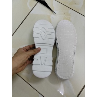 Đế móc giày thể thao hoặc sandal 5cm