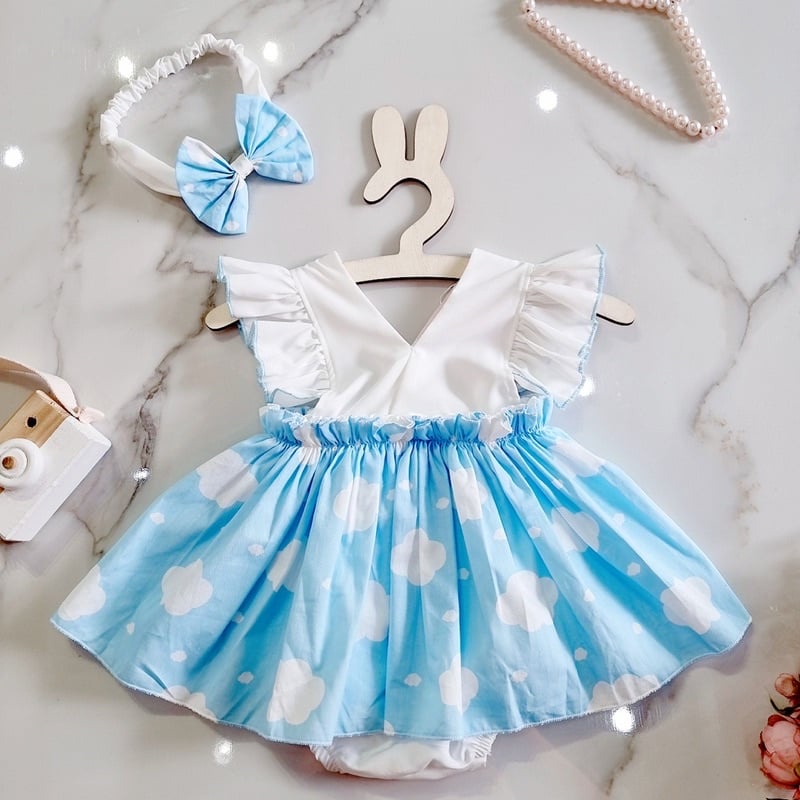 Váy xanh đám mây cho bé