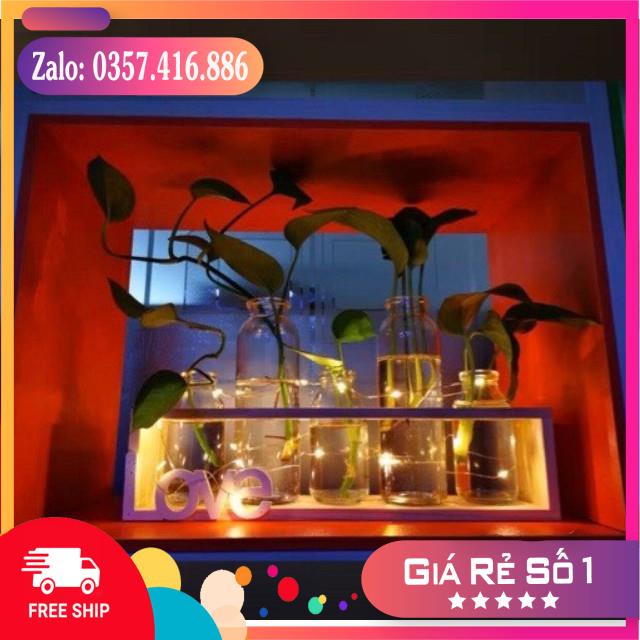 Bán giá gốc Kệ hoa kèm 5 lọ thủy tinh Home / Love