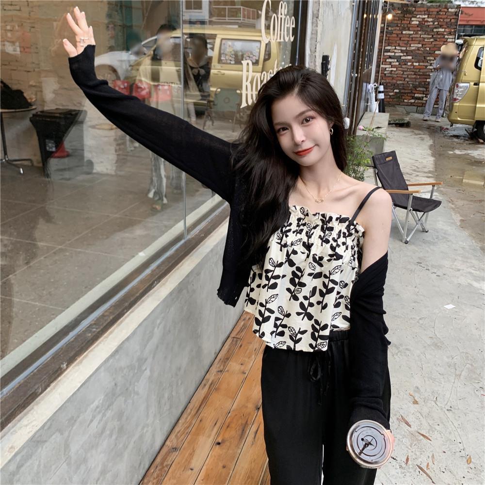 Áo Hai Dây In Họa Tiết Hoa Nhí Xinh Xắn Thời Trang Phong Cách Retro Cho Nữ