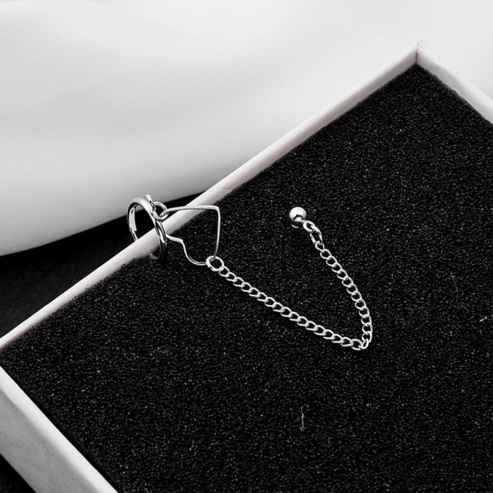 Khuyên tai hình trái tim rỗng phối dây chuỗi phong cách cổ điển