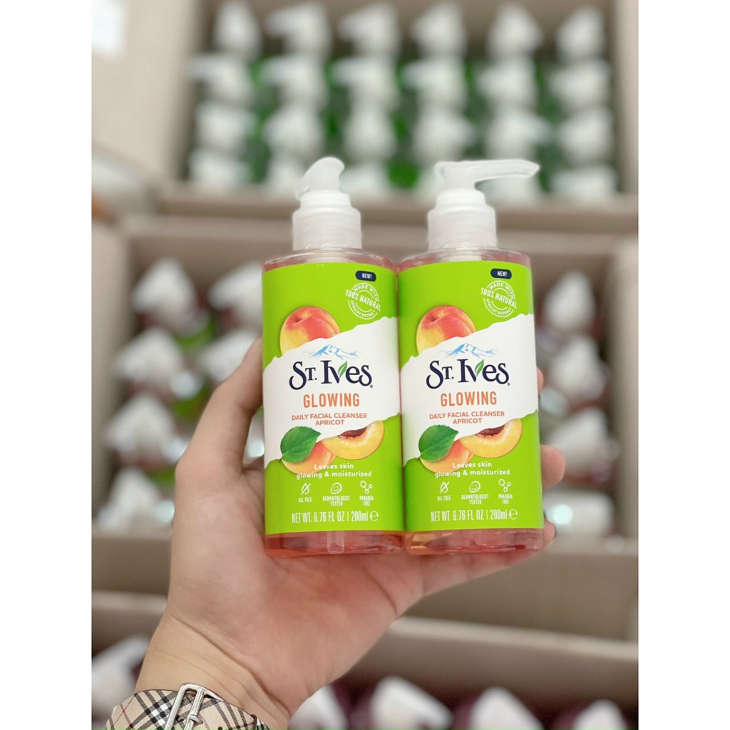 Sữa rửa mặt dạng gel St Ives 200ml