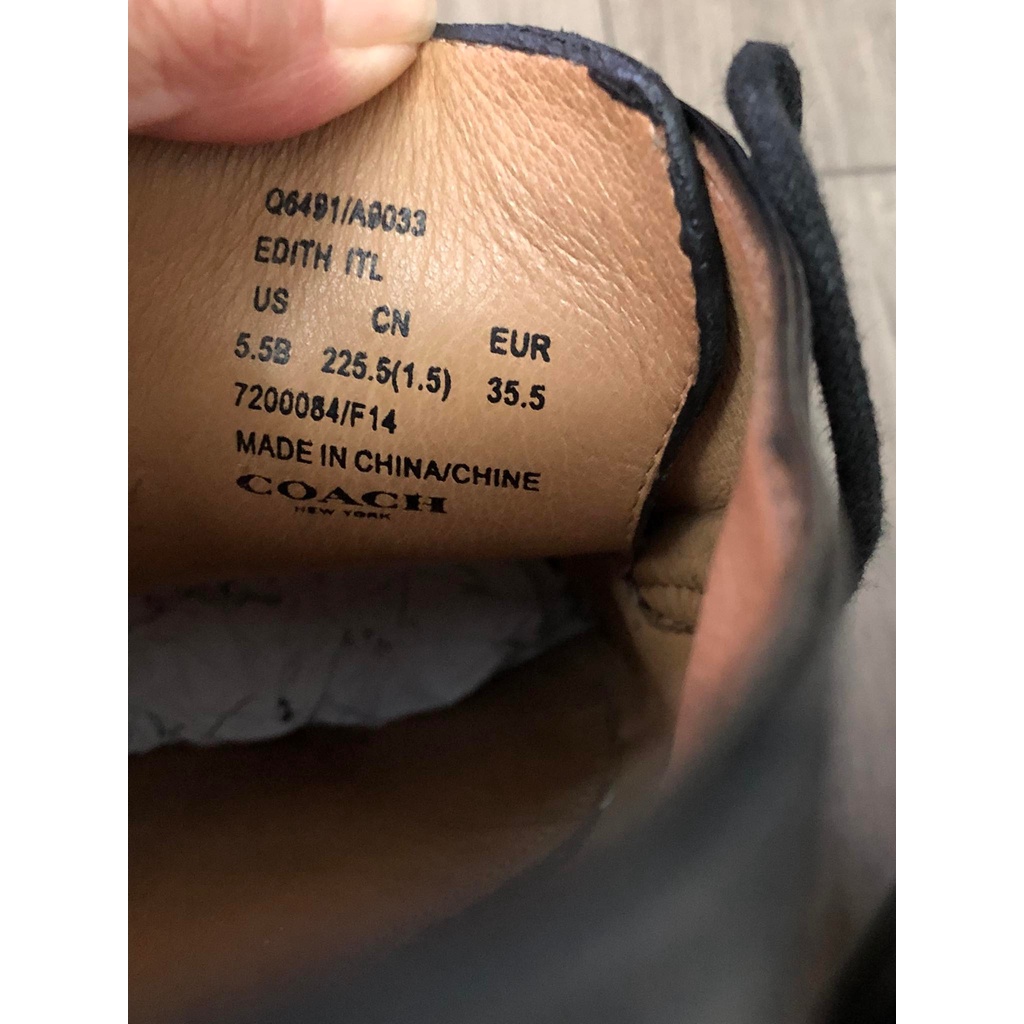 Đôi giày đế Dr Martens nặng hiệu Coach, đã qua sử dụng