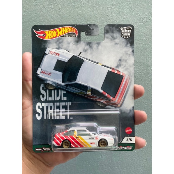 Hot Wheels - Car Culture Toyota AE86 Sprinter Trueno - xe mô hình tỉ lệ 1/64