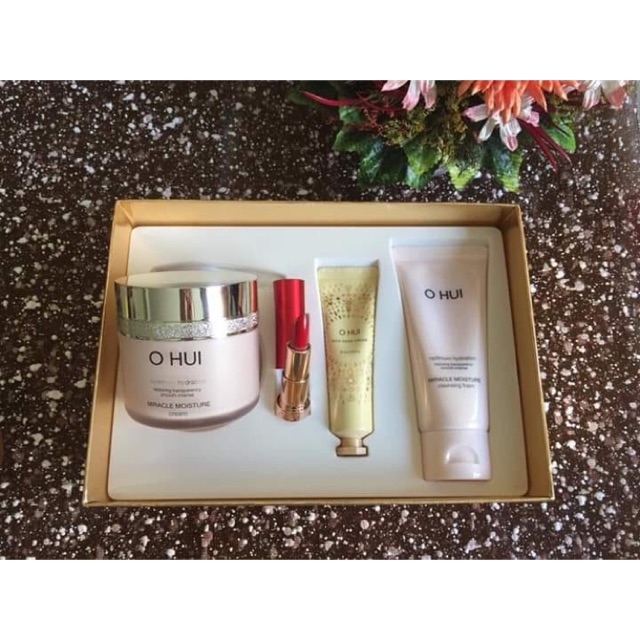 Kem OHUI Hồng Miracle Moisture