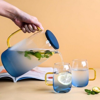 bình nước đại dương xanh