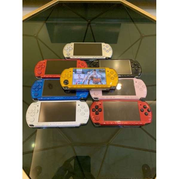 Bán PSP3000 new like + thẻ 32G cóp full game + pk đầy đủ cho ae về giải trí!