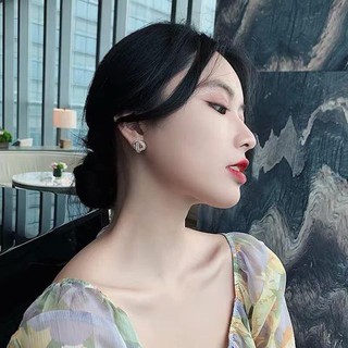 Bông tai phong cách hàn quốc