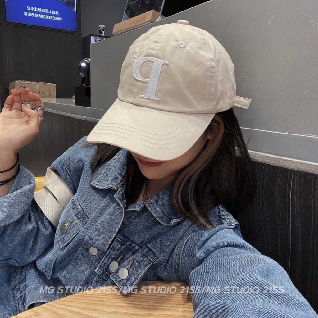 Mũ lưỡi trai MG STUDIO thêu chữ P có 5 màu tùy chọn