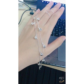 Lắc chân cho bé, lắc tay cho mẹ