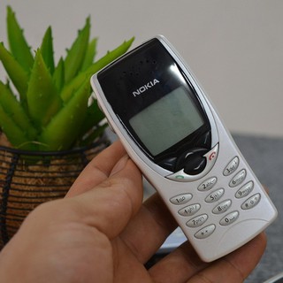 Điện Thoại Độc Nokia 8210 Cổ Điển