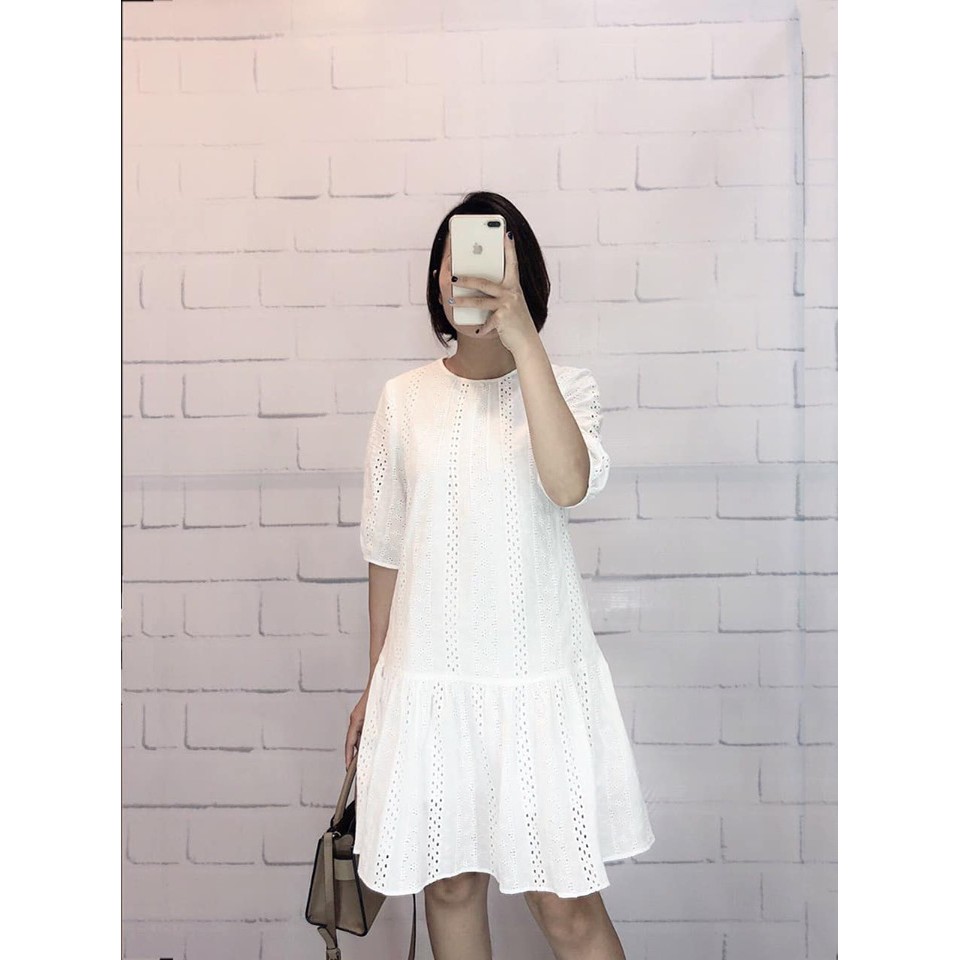 Váy thô đục lỗ trắng + vàng