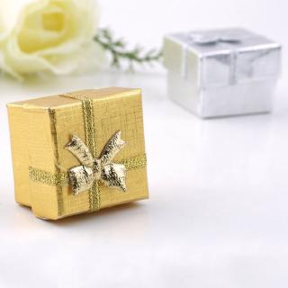Hộp Đựng Nhẫn Sang Trọng