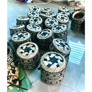 Ếp khẩu, cóm,hộp tre  đựng cơm xôi người dân tộc thái