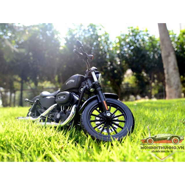 Xe mô hình mô tô Harley Davidson Sportster Iron 883, tỉ lệ 1:12