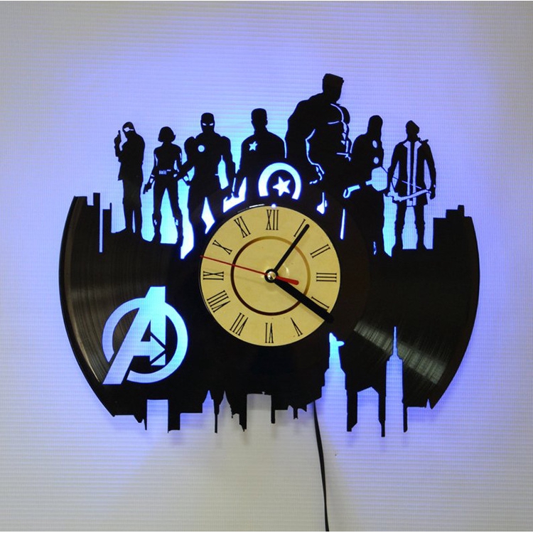 Đồng hồ treo tường thiết kế kỷ lục Marvel Avengers/Jam Dinding có đèn LED độc đáo