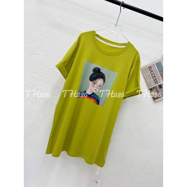 Áo phông cô gái đeo kính hàng QCL1