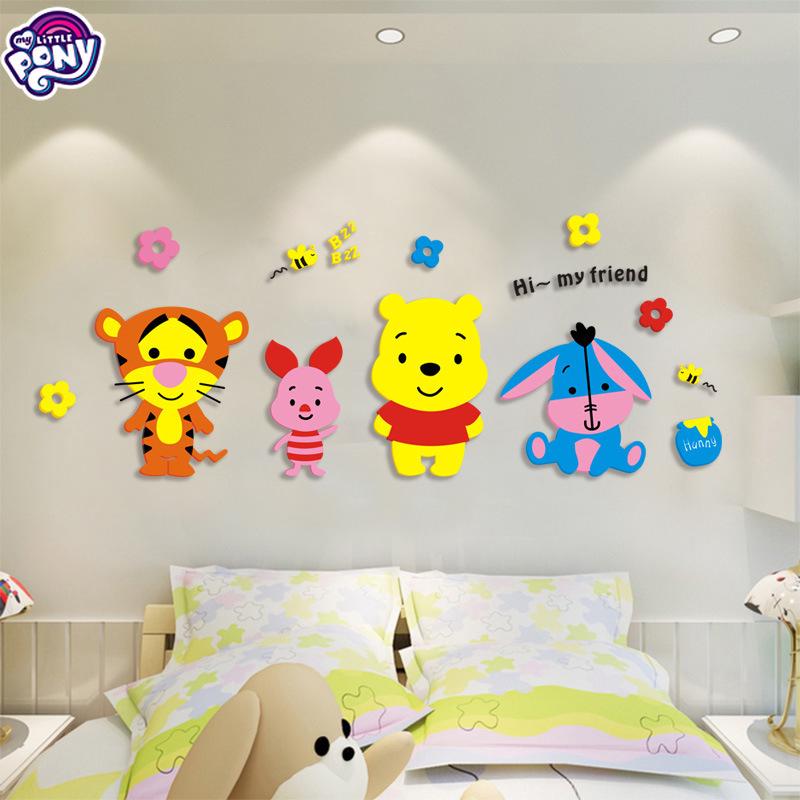 Giấy dán tường hình gấu pooh đẹp mắt