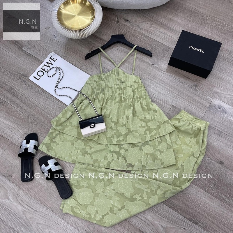 Set Xuông Cổ Yếm 2 Màu N.G.N