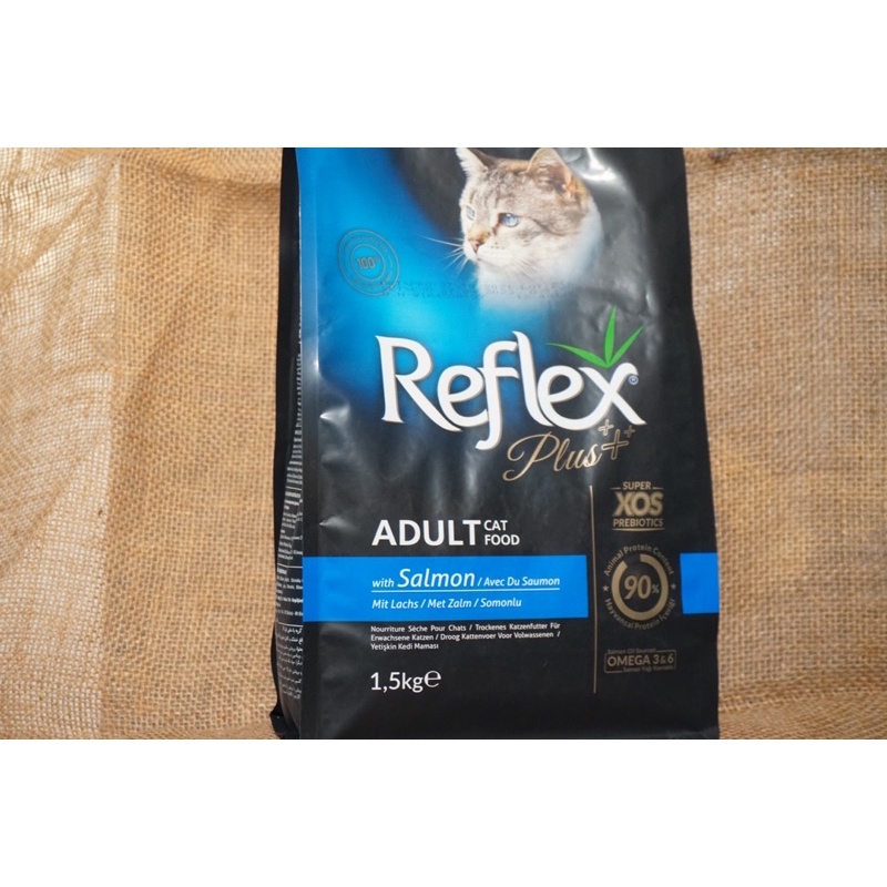 Hạt cho mèo Reflex Plus Adult Cat Food Salmon (1,5kg)