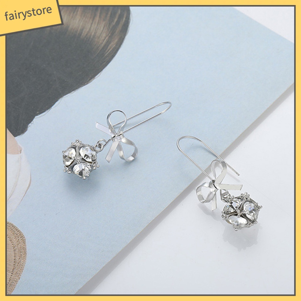 Bông tai nơ đính hạt xinh xắn