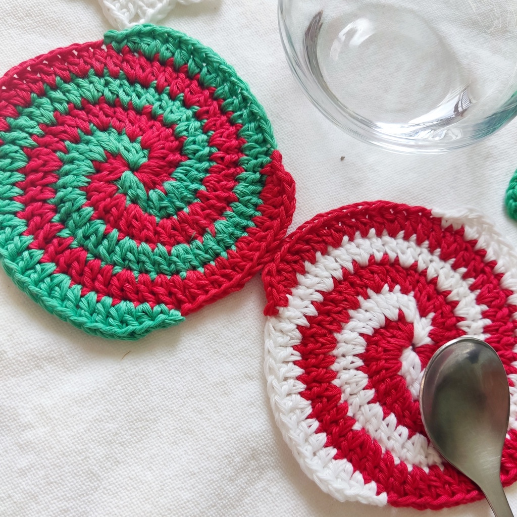 Đế lót cốc miếng lót ly thấm nước phong cách Giáng sinh handmade từ vải len