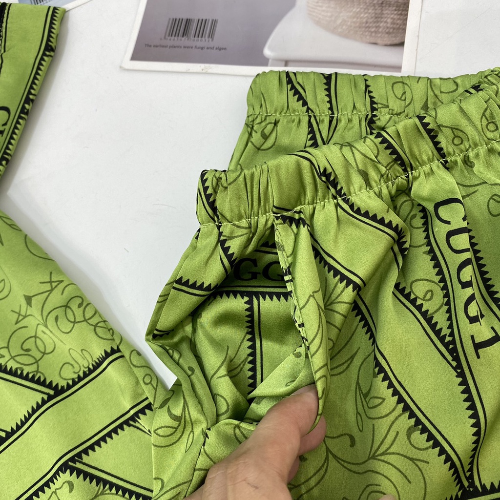 Bộ đồ ngủ, bộ mặc nhà pyjamas nữ áo tay cộc quần lửng lụa cao cấp