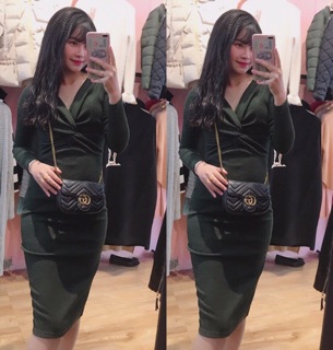 Váy body xoắn ngực