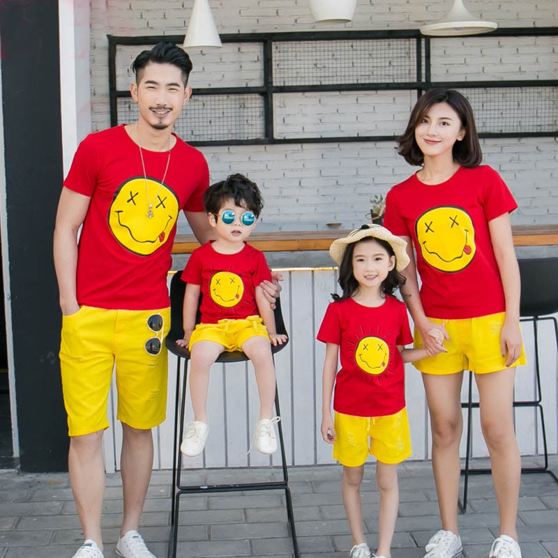 Tổng hợp 9 mẫu bộ thun du lịch gia đình mới nhất Chat với shop chọn mẫu trả giá nếu mua số lượng
