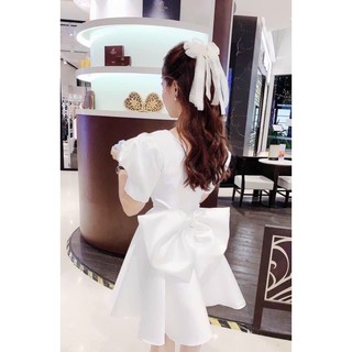 ĐẦM CỔ U NƠ LƯNG